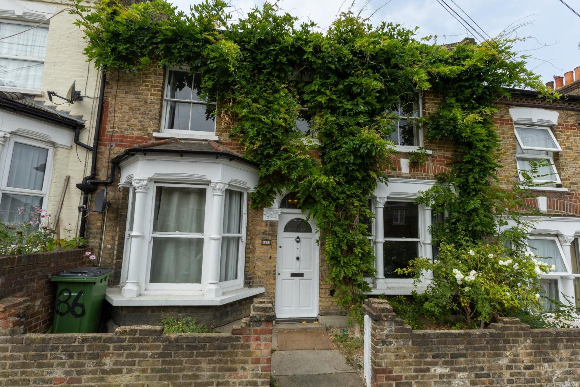 Traditional English 4 Bedroom Home In Greenwich Plumstead  Exterior foto