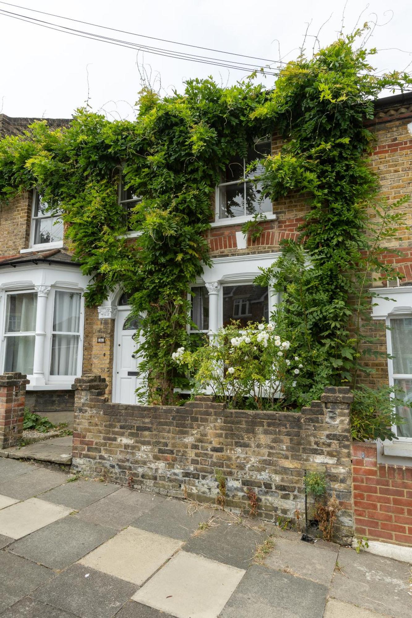 Traditional English 4 Bedroom Home In Greenwich Plumstead  Exterior foto